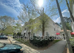 Building Photo - 1420 Collegiate Cir