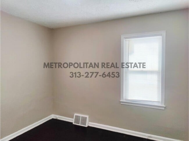 Building Photo - 26721 Carlysle St