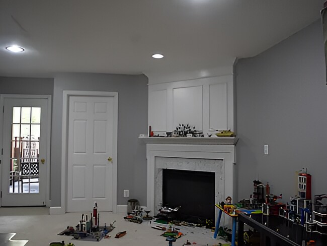 Building Photo - 2460 Terra Cotta Cir