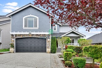 Building Photo - Beautiful 3 Bed, 2.5 Bath Parkside Home – ...