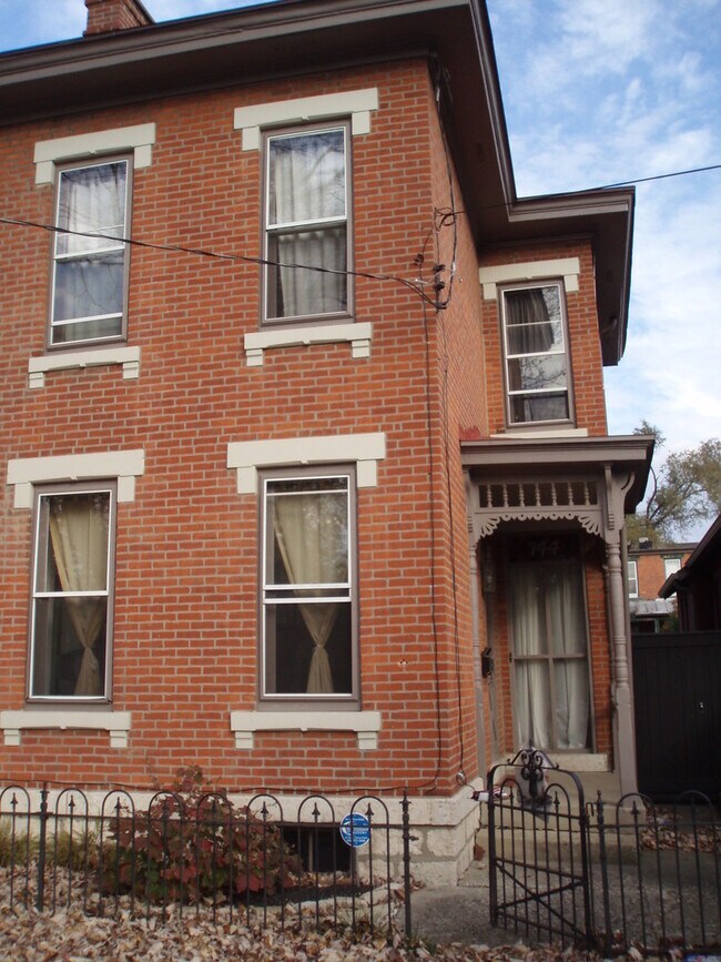 Building Photo - 742-744 Mohawk