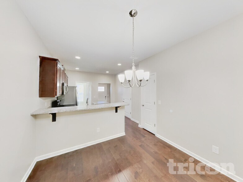 Building Photo - 133 Hickory Station Ln