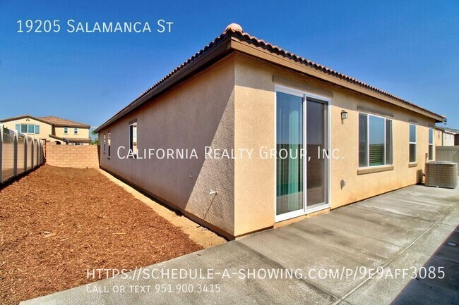 Building Photo - 19205 Salamanca St