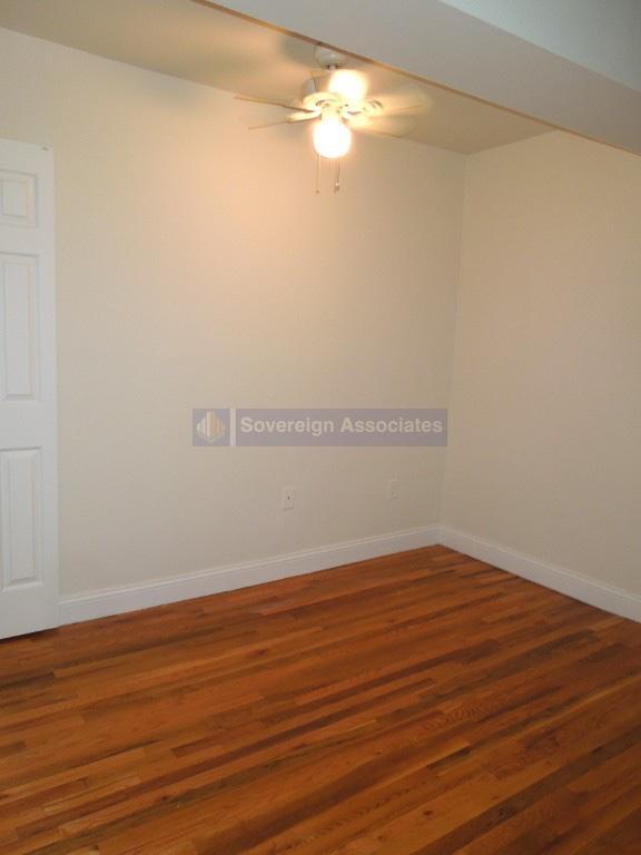 Building Photo - 525 W 49th St