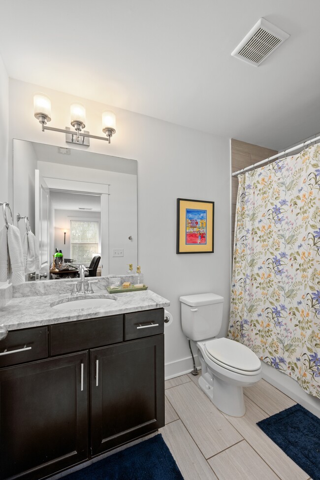 Building Photo - 1126A Cahal Ave