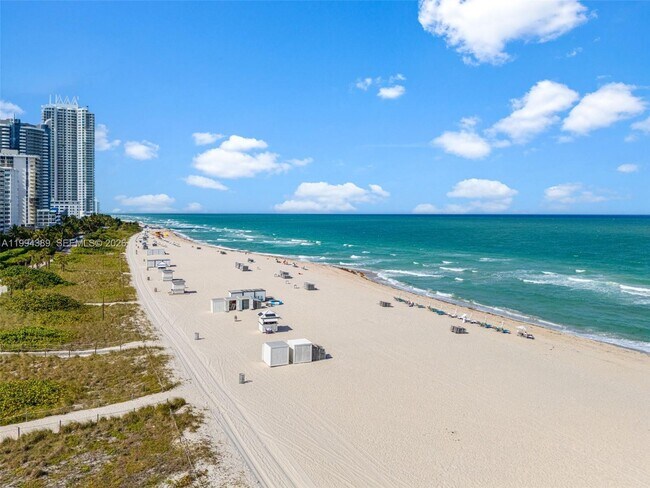 Building Photo - 5845 Collins Ave