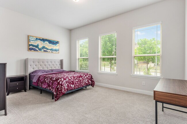 Building Photo - 151 McCartt Dr.