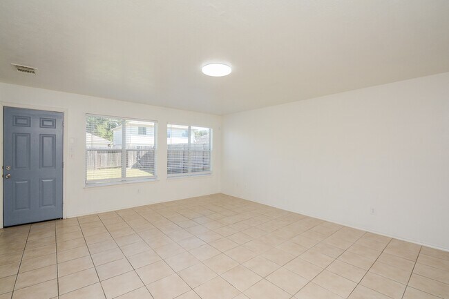 Building Photo - 9107 Dairy View Ln