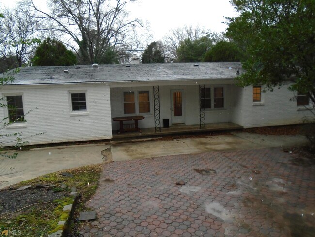 Building Photo - 1365 Scott Blvd