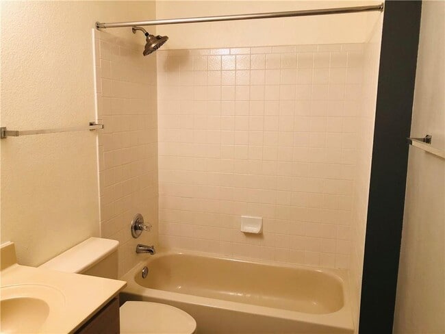 Building Photo - 1304 Water Spaniel Way