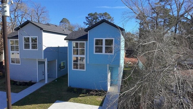 Building Photo - 16366 Eastchase St