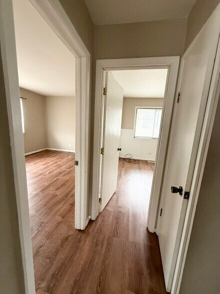 Building Photo - 29W535 Winchester Cir S