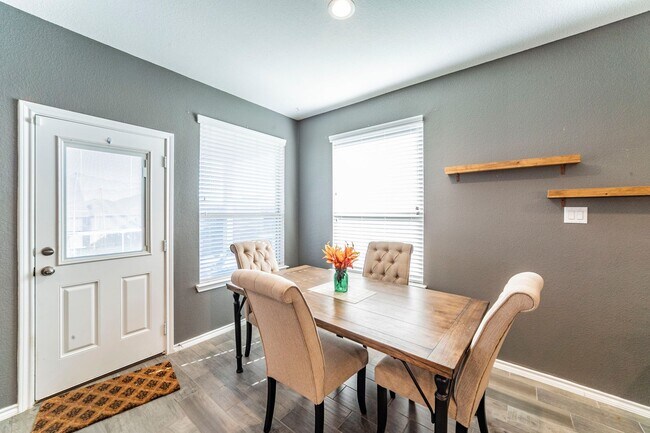 Building Photo - 10320 Lastrup Dr