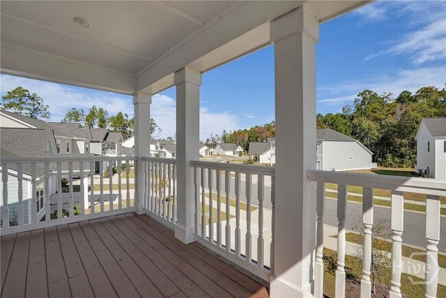 Building Photo - 145 Binscombe Ln