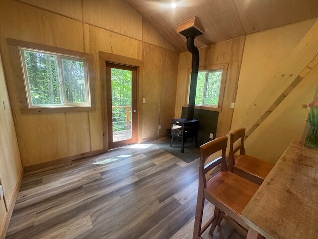 Building Photo - 28605 Vashon Hwy SW
