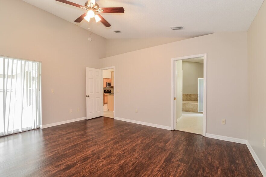 Building Photo - 1436 Lake Marion Dr