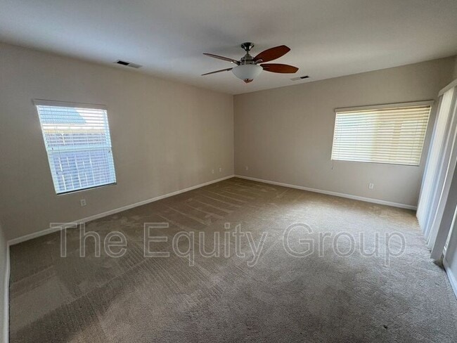 Building Photo - 4911 W Elkhorn Ave