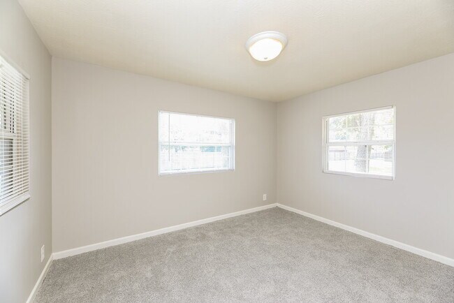 Building Photo - 1845 Co Rd 209B