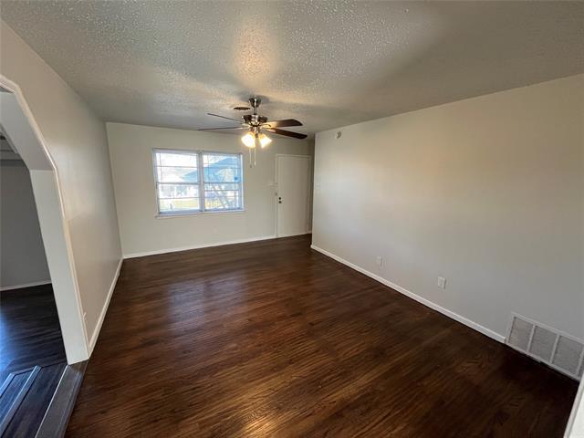 Building Photo - 1324 Whispering Trail