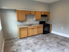 Building Photo - Beautiful 3 Bedroom Home with a Bonus Room in Lancaster City!