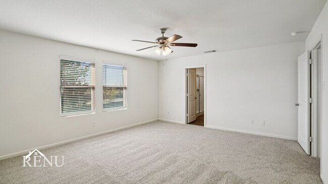 Building Photo - 758 Oakhurst Dr