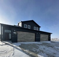 Building Photo - 2521-2521 Granite Dr NW