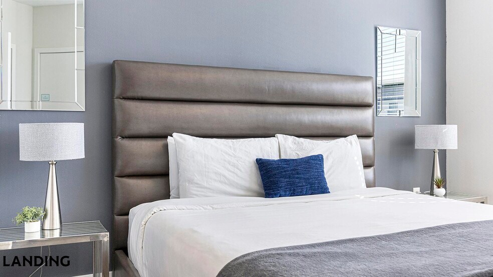 Building Photo - 4950 W Prescott St