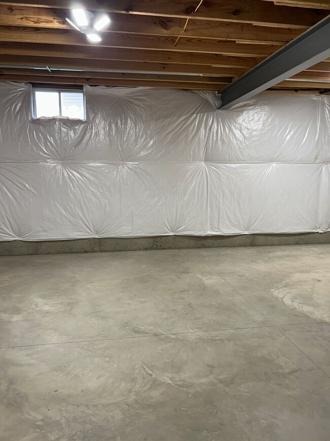 Building Photo - 2609 Beacon Point Ct