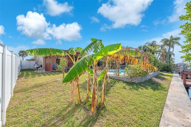 Building Photo - 1012 Spindle Palm Way