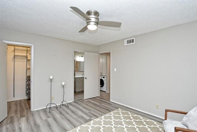 Building Photo - 7801 Shoal Creek Blvd