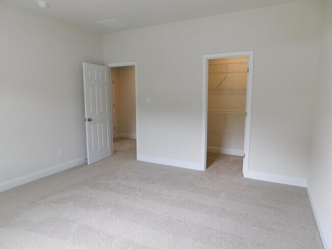 Building Photo - 6981 Leire Ln
