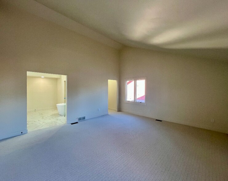 Building Photo - 7635 S Cook Way