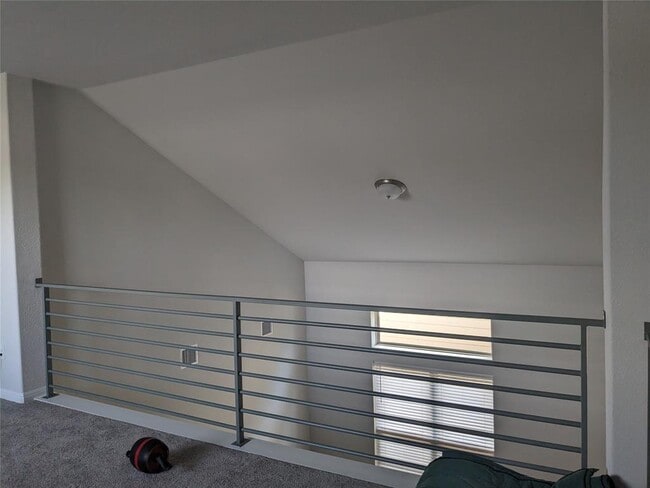 Building Photo - 105 Durmont Pass