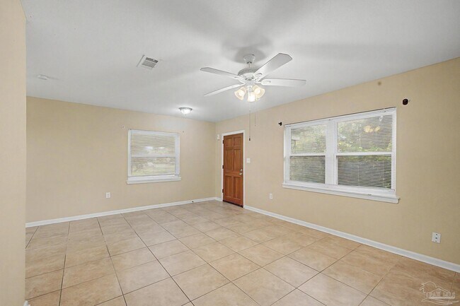 Building Photo - 560 N 72nd Ave