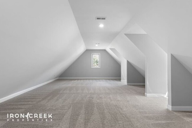 Building Photo - 1904 Bearberry Ln