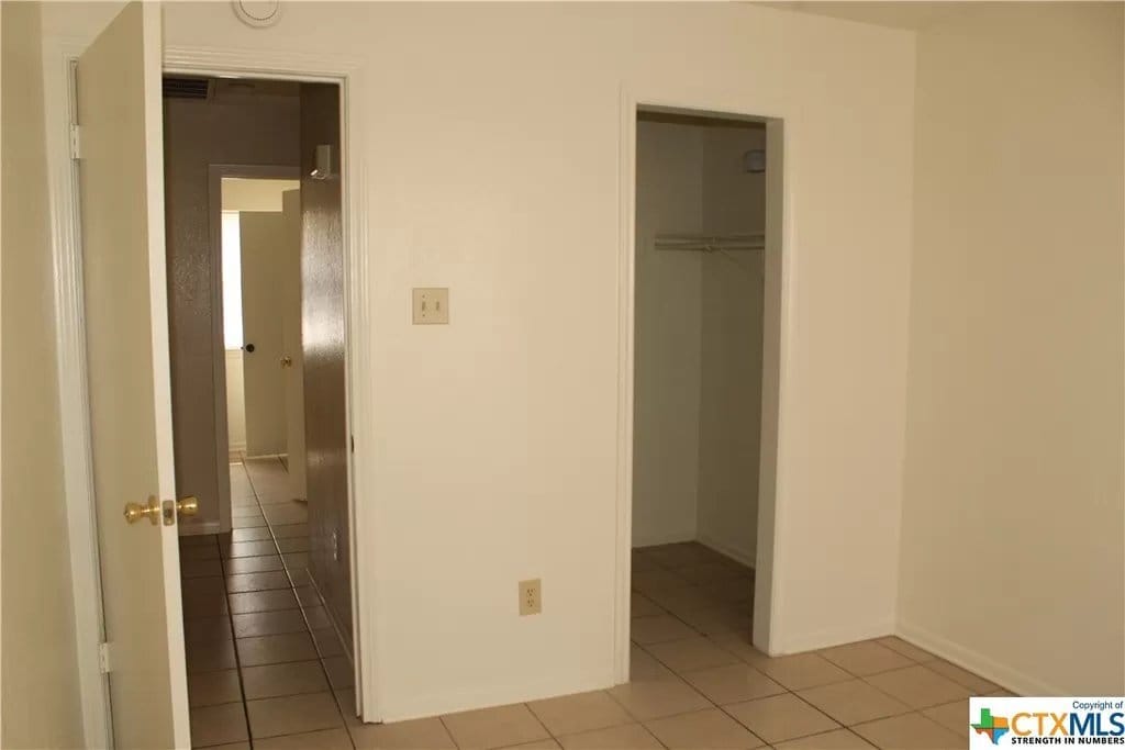 Building Photo - 107 Jason Dr
