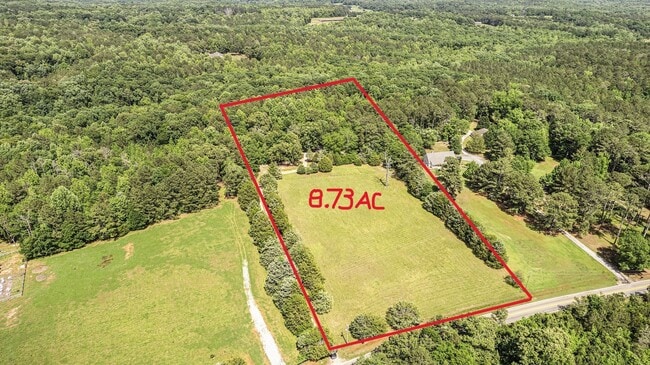 Building Photo - Oconee Country Living on 8+ Acres w/ Full ...