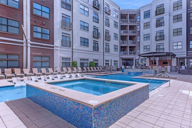 Building Photo - 4123 Cedar Springs Rd