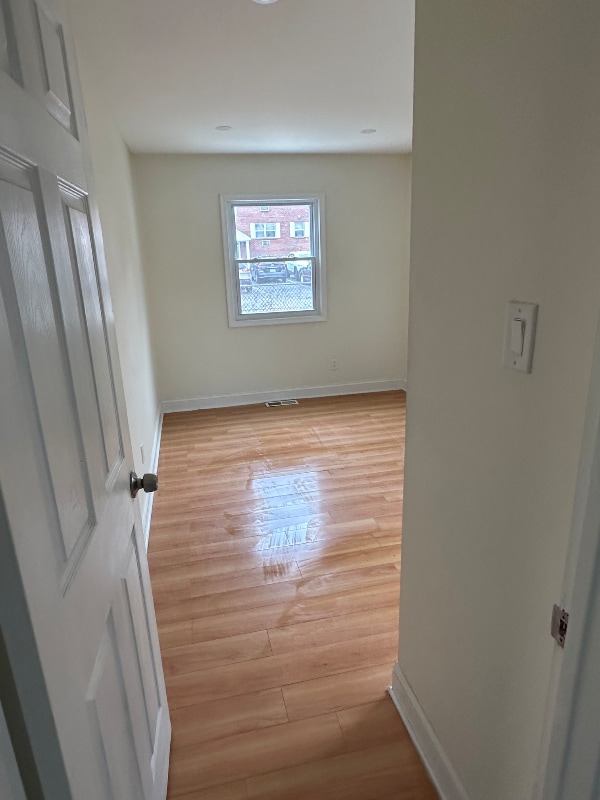 Building Photo - 1031 Lawnton Terrace