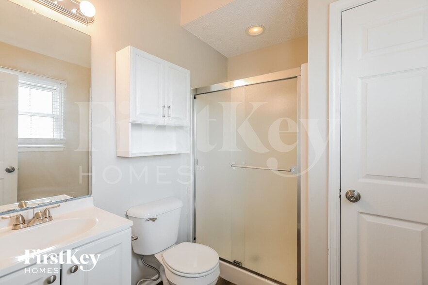 Building Photo - 1603 Johnston Dr