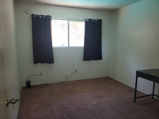 Building Photo - Single-story home with a private pool in the SDSU.