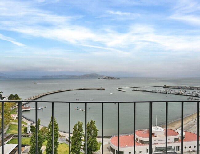 Building Photo - Designer Luxury. Iconic Views. Extraordinary Living.