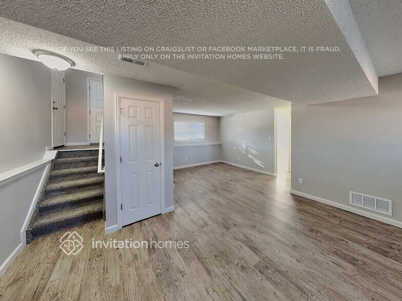 Building Photo - 12150 Bellaire St