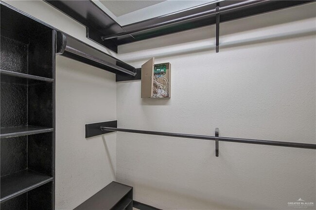 Building Photo - 45 Toronto Ave