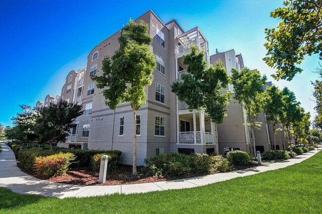 Primary Photo - CORNER UNIT WITH TRAIL AND MOUNTAIN VIEWS ...