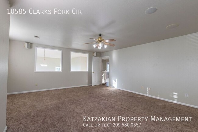 Building Photo - Charming 4-Bedroom Home in Spanos Park Wes...