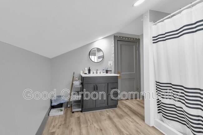 Building Photo - 36 Water St