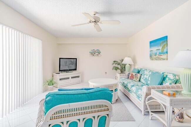 Building Photo - 2410 24th Ct