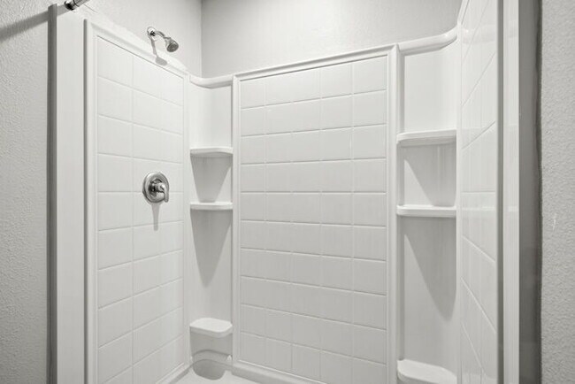 Building Photo - BEAUTIFUL Home For Rent in Cypress Creek!