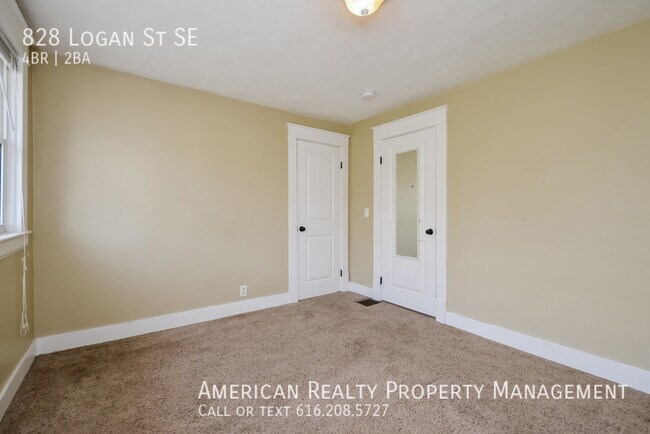 Building Photo - 828 Logan St SE